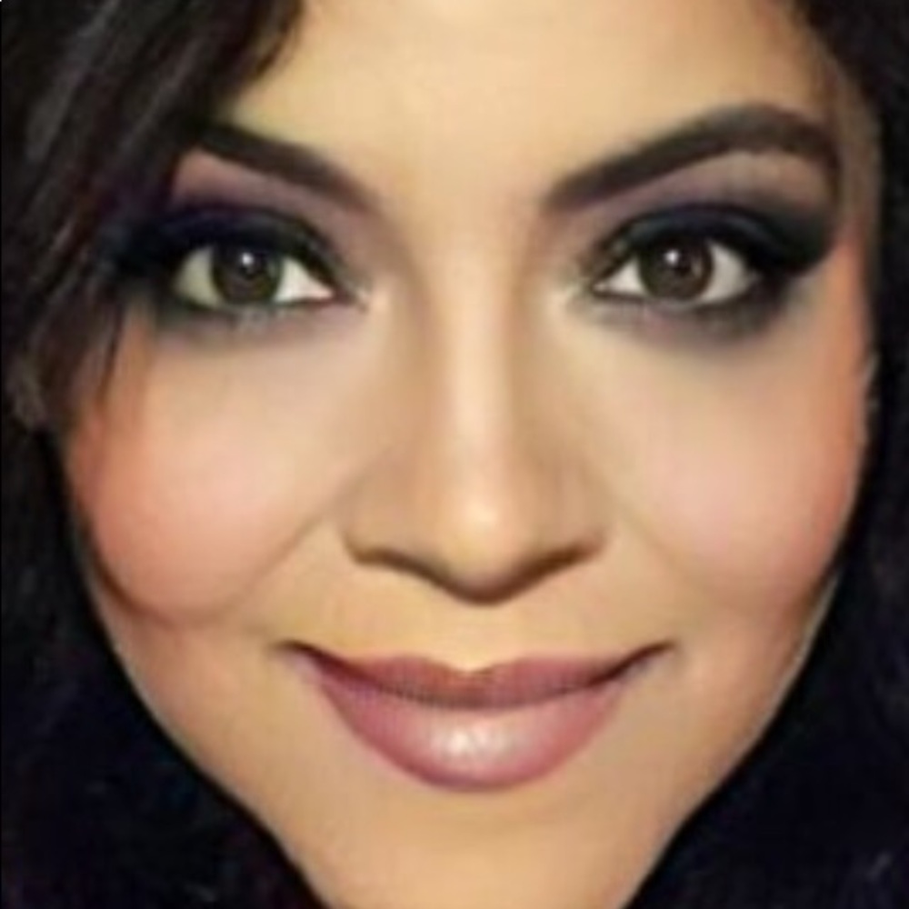 Meet your Posher, Lupe